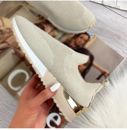 Fashion open toe sports sandals T-shaped buckle thick heel platform shoes 2020 women's summer flat casual shoes women's slippers