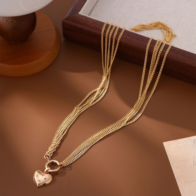 Exaggerated Punk Minimalist Heart Shape Copper Inlay Zircon Pendant Necklace