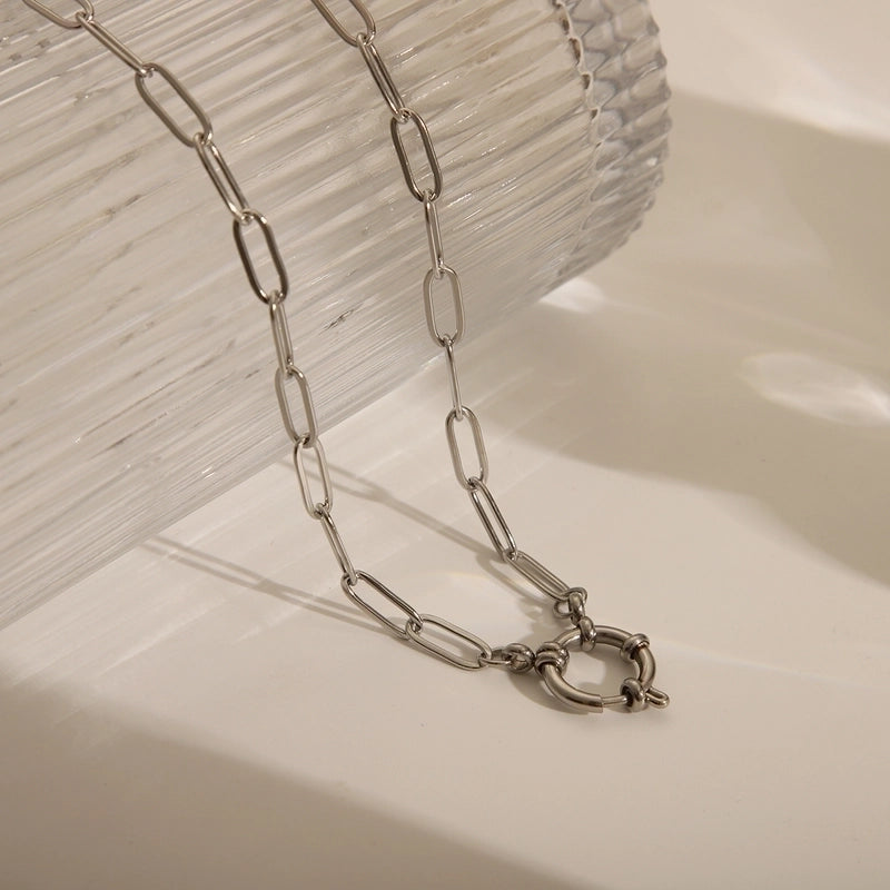 Casual Basic Commute Solid Color 304 Stainless Steel 18K Gold Plated Pendant Necklace