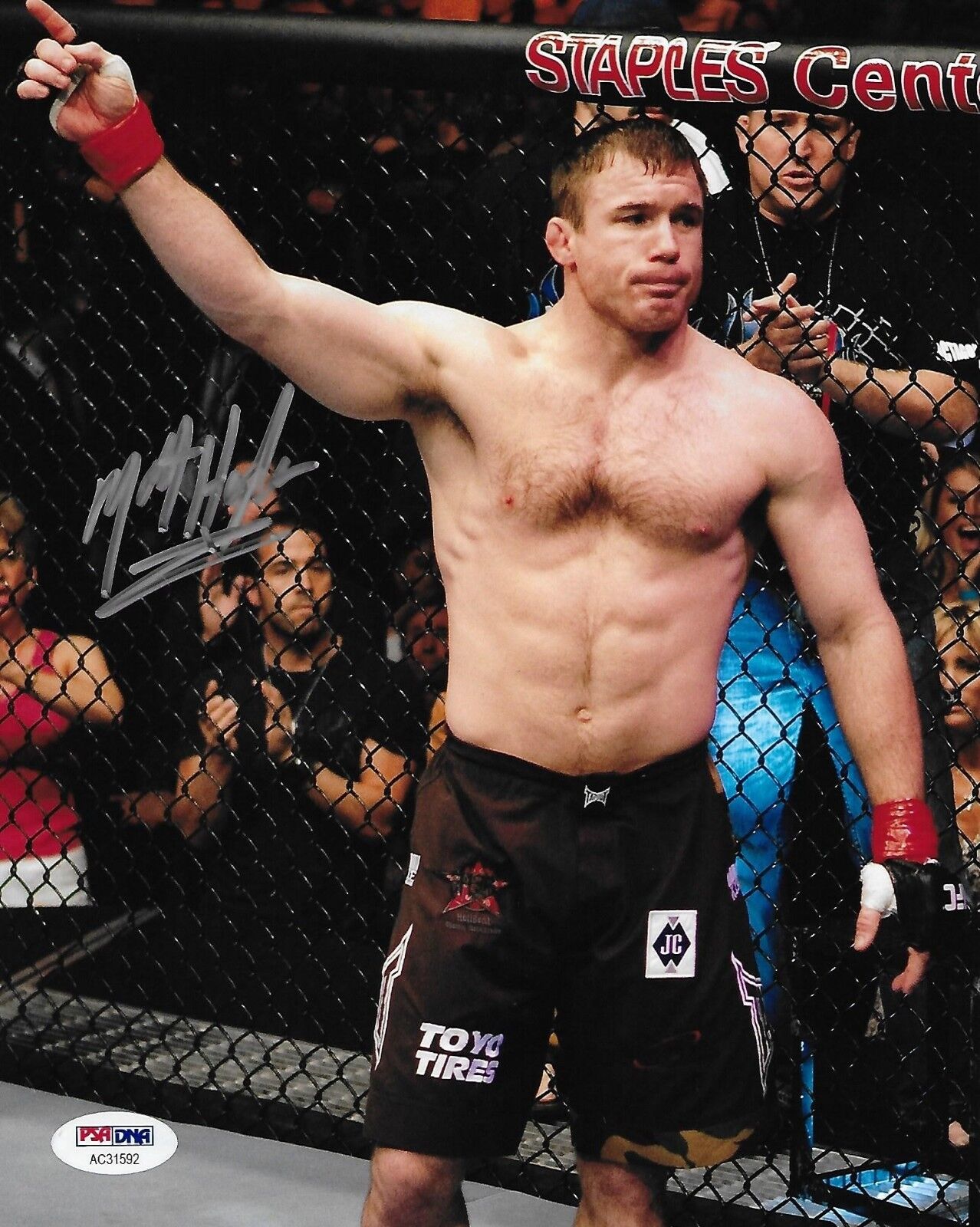 Matt Hughes Signed UFC 8x10 Photo Poster painting PSA/DNA COA Picture Autograph 34 50 60 63 112