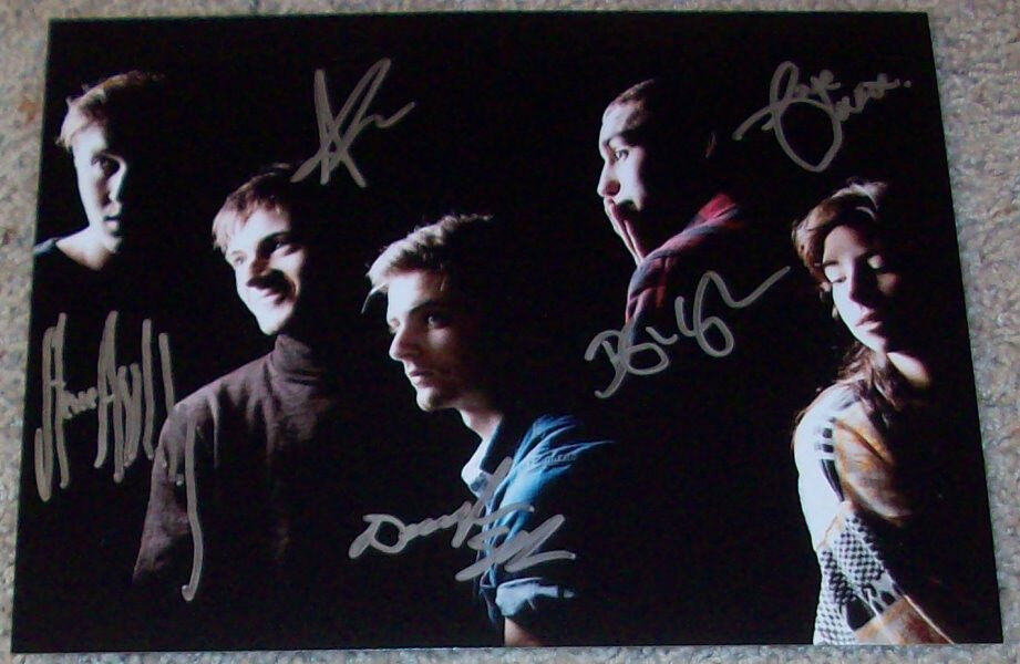 LITTLE GREEN CARS SIGNED 8x10 Photo Poster painting E STEVIE APPLEBY +4 AUTOGRAPH ABSOLUTE ZERO