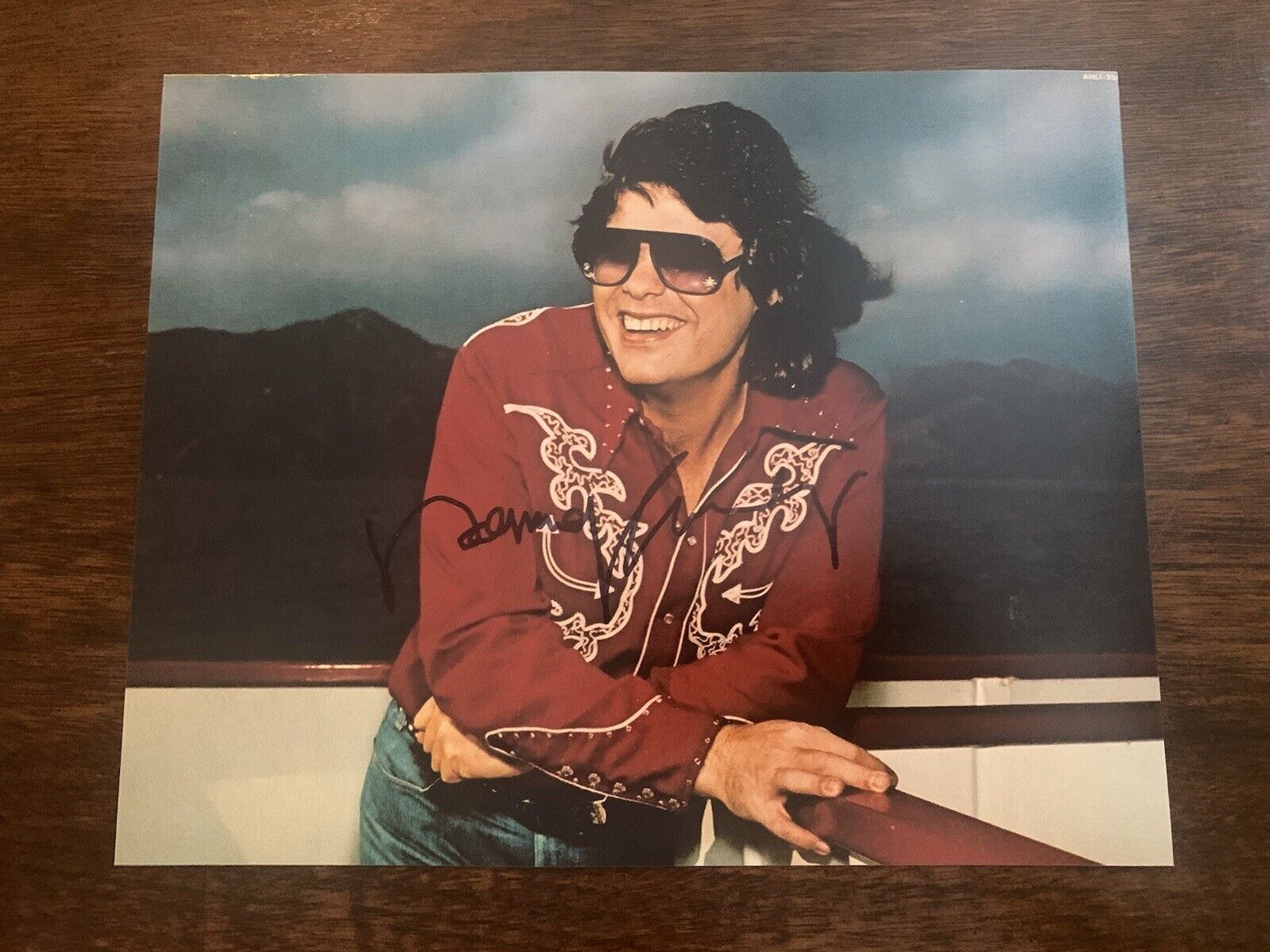 RONNIE MILSAP Signed 8x10 Photo Poster painting Autographed COUNTRY MUSIC LEGEND RARE