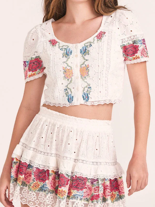 Round neck embroidered dress suit