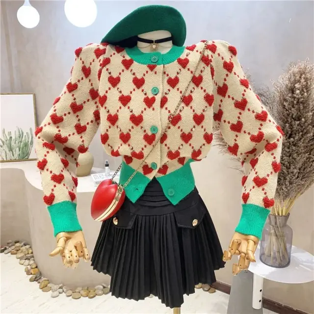 Creditnoom Heart Jacquard Sweater – Korean Cropped Cardigan for Cute Dress Outfits  