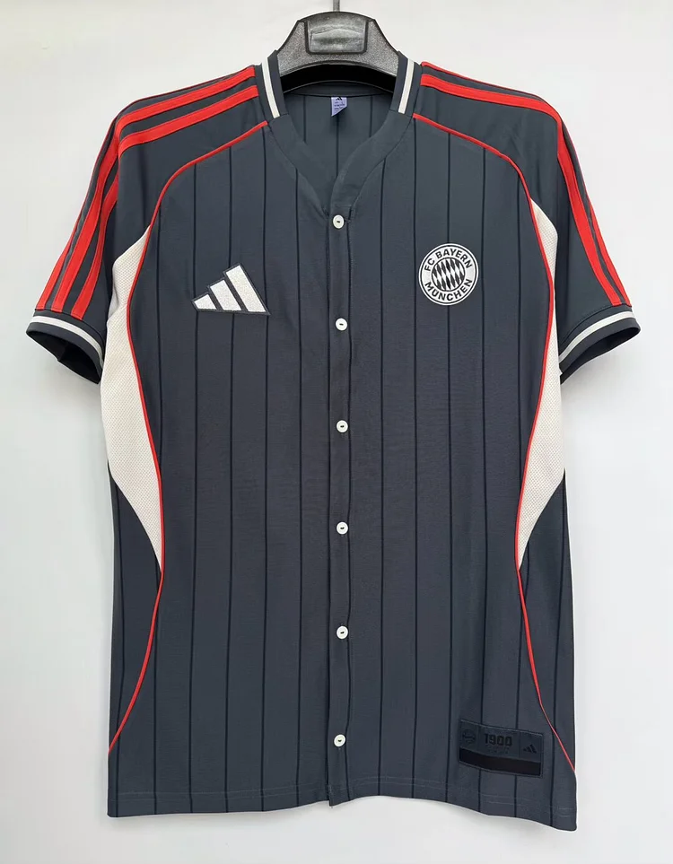 25/26 Bayern Casual T-Shirt