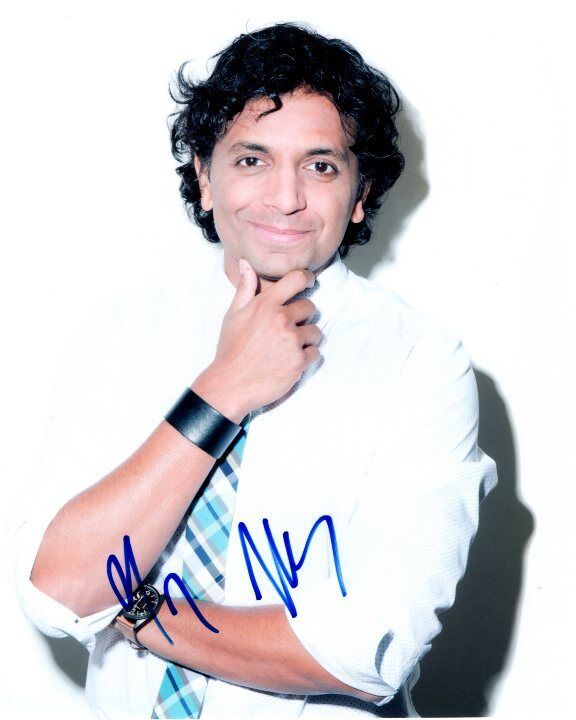 M. NIGHT SHYAMALAN signed autographed Photo Poster painting