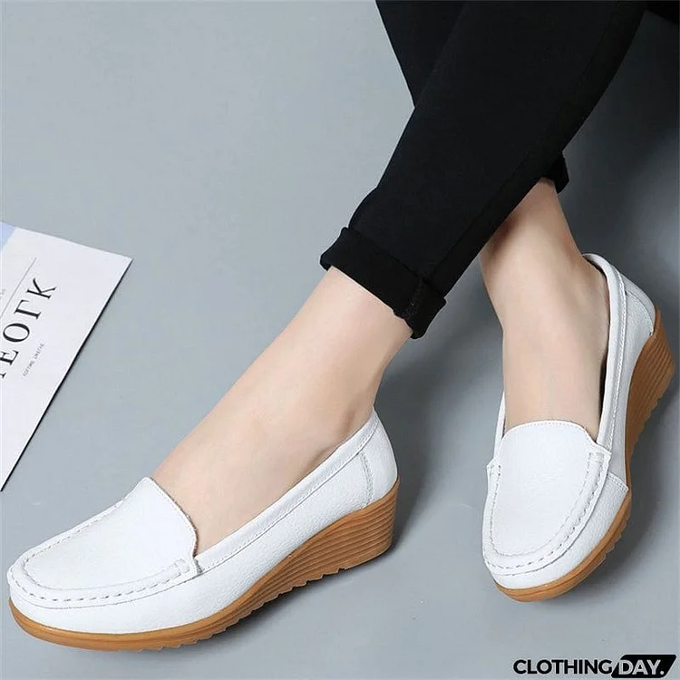 Casual Fashion Extra Soft Leather Women Loafers