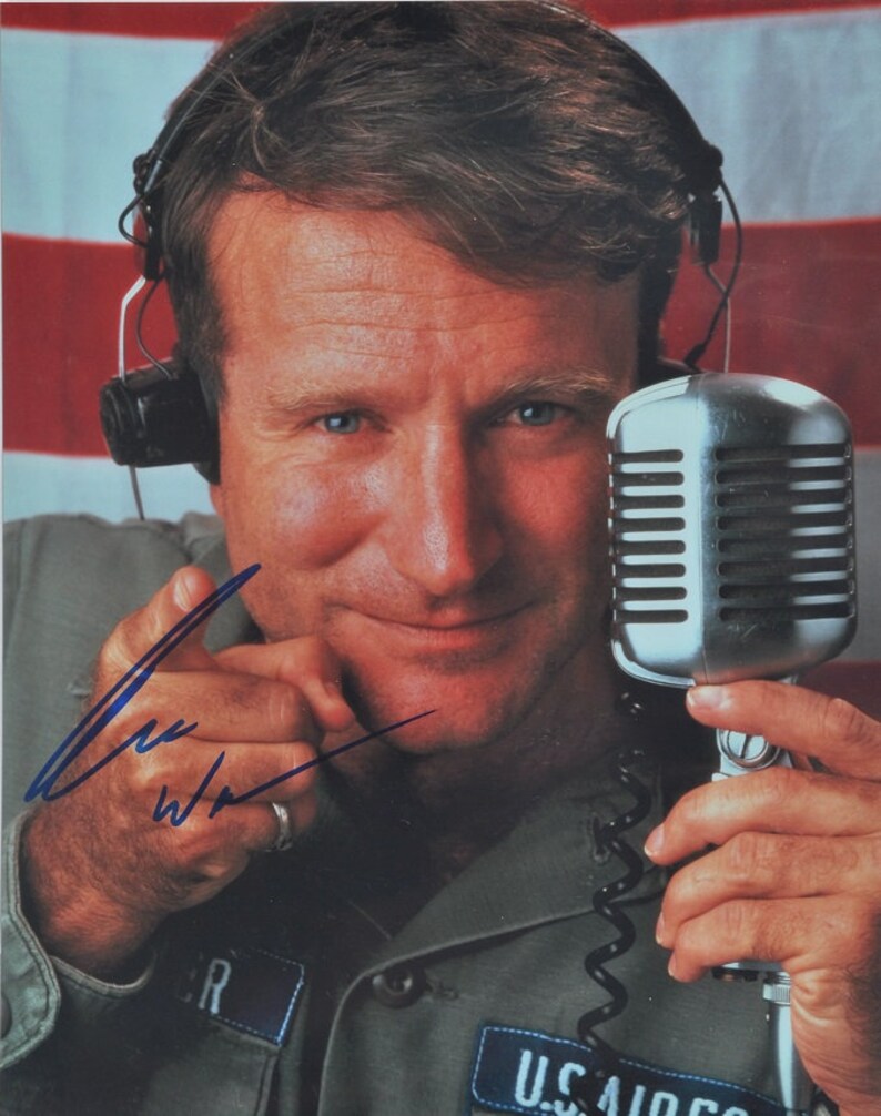 ROBIN WILLIAMS Hand-Signed, Autographed 8x10 Photo Poster painting from Good Morning Vietnam wCOA