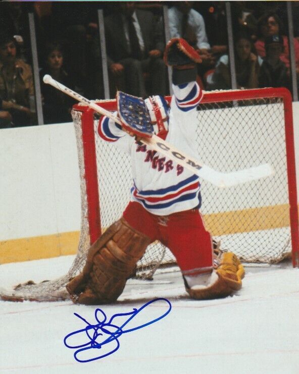 VINTAGE JOHN DAVIDSON SIGNED NEW YORK NY RANGERS GOALIE 8x10 Photo Poster painting #1 Autograph