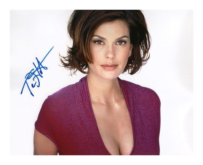 TERI HATCHER AUTOGRAPHED SIGNED A4 PP POSTER Photo Poster painting PRINT