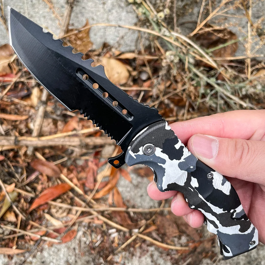 8.5" Tracker Huntsman Snow Camo Pocket Knife