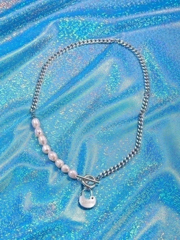 Stainless Steel Silver Plated Minimalist Toggle Inlay Square Lock Artificial Pearls Zircon Pendant Necklace