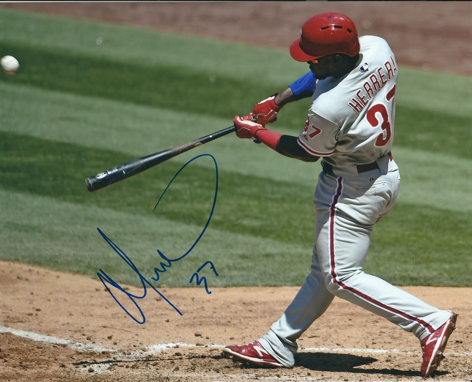 Autographed 8x10 ODUBEL HERRERA Philadelphia Phillies Photo Poster painting - COA