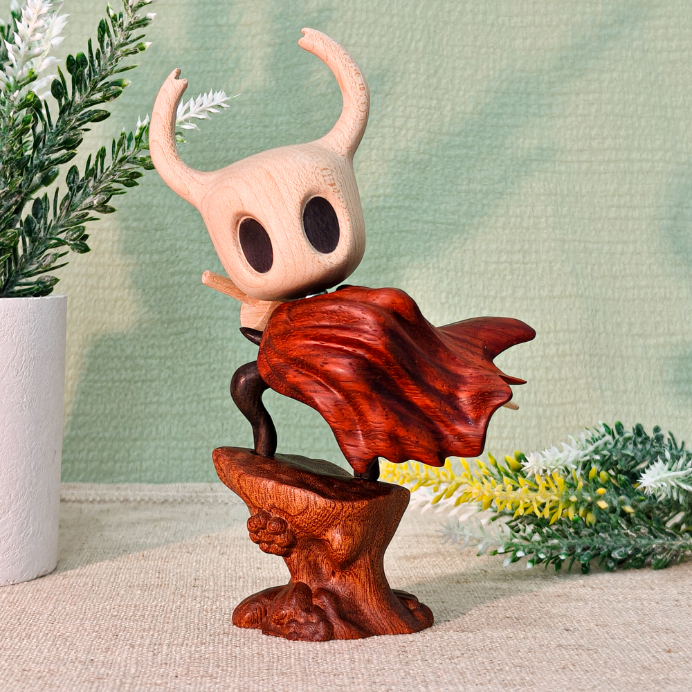 Hollow Knight Woodcarving Desktop Ornament