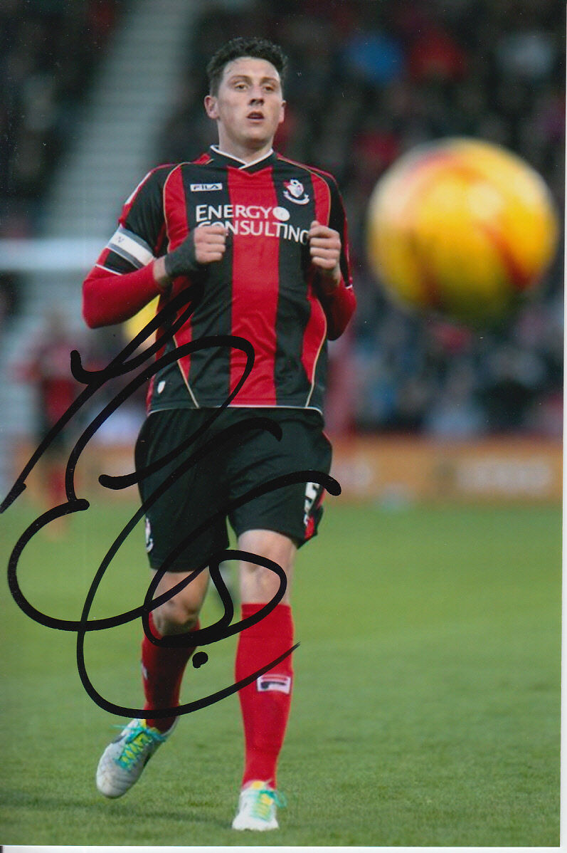 BOURNEMOUTH HAND SIGNED TOMMY ELPHICK 6X4 Photo Poster painting 1.