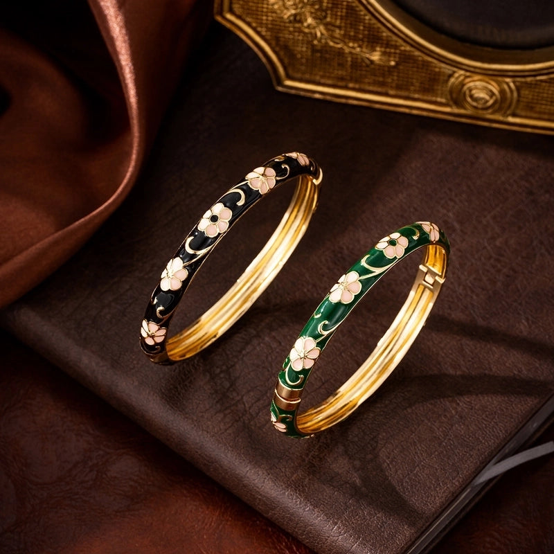 Retro Flower Copper Bangle