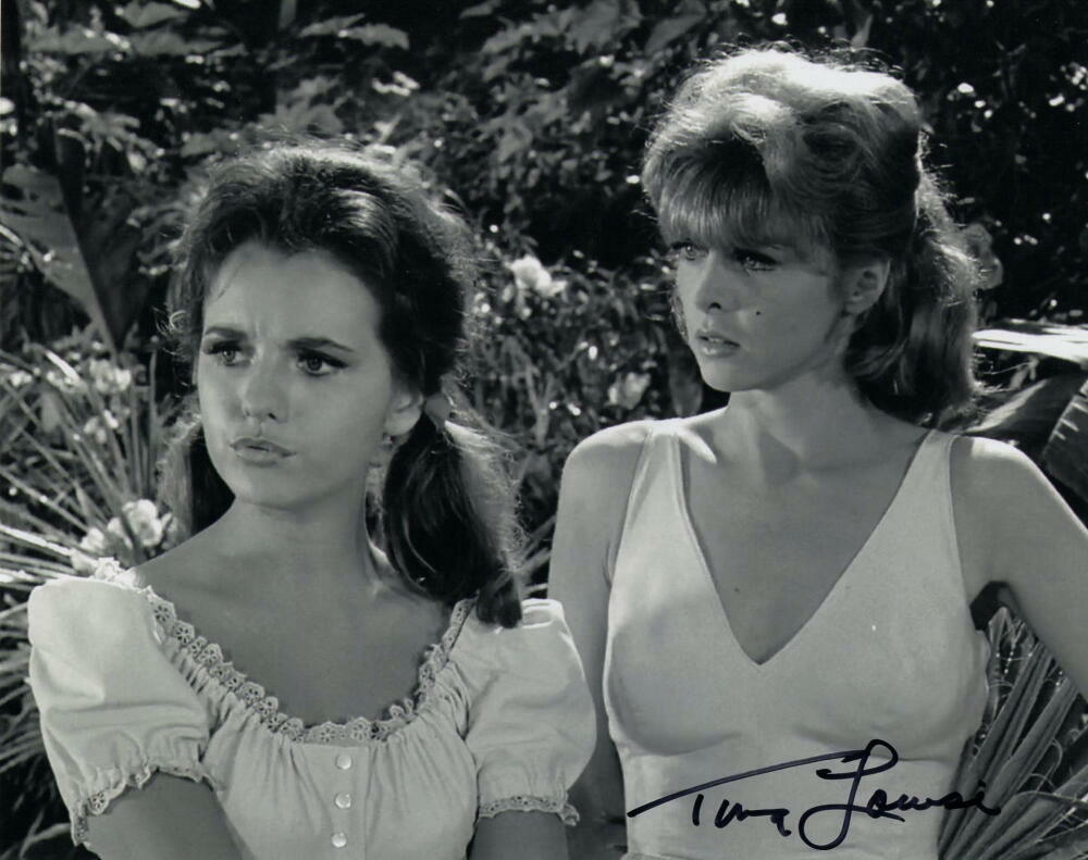 TINA LOUISE SIGNED AUTOGRAPH 8X10 Photo Poster painting - GILLIGAN'S ISLAND GINGER W/ DAWN WELLS