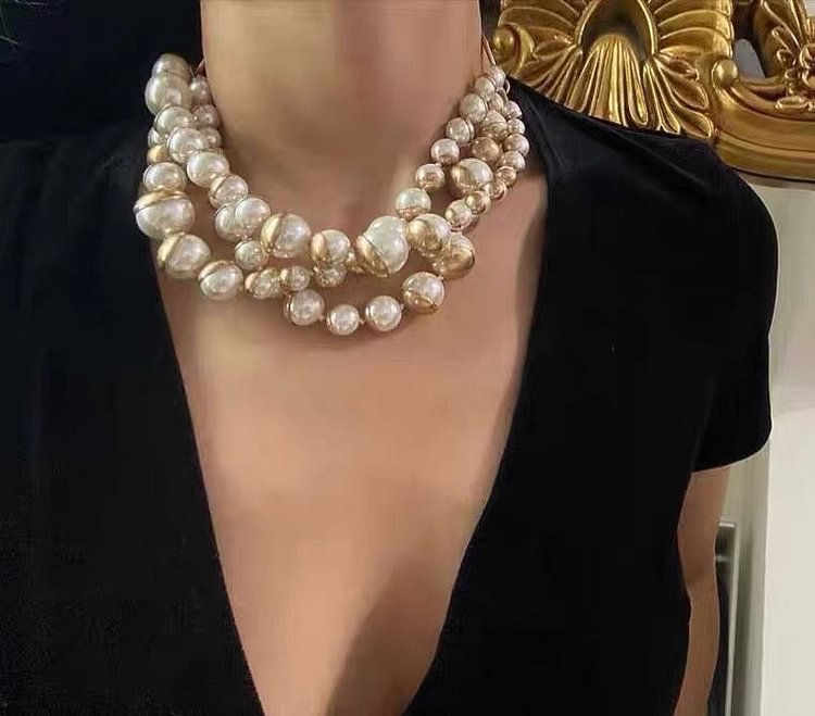 COURT GRAPE PEARL NECKLACE