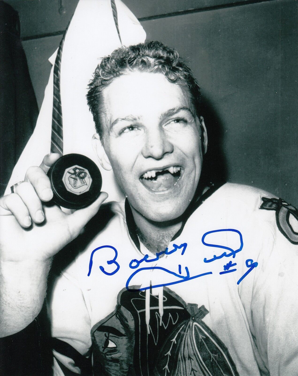 BOBBY HULL signed (CHICAGO BLACKHAWKS) Hockey 8X10 Photo Poster painting W/COA *GOLDEN JET* #2