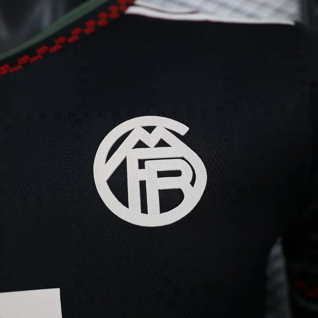 25/26 Bayern Munich Third Away Player Version Men Football T-Shirt Thai Quality