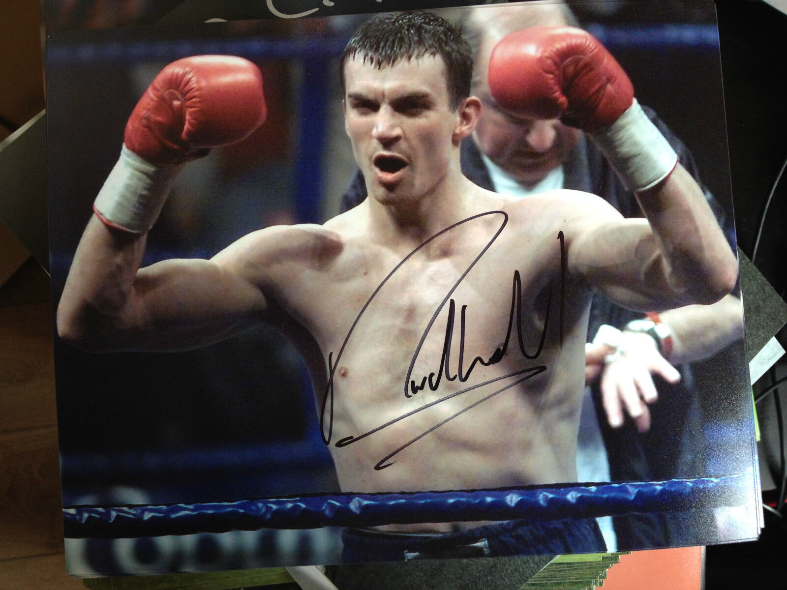 RICHIE WOODHALL - FORMER WORLD CHAMPION - EXCELLENT SIGNED COLOUR Photo Poster paintingGRAPH