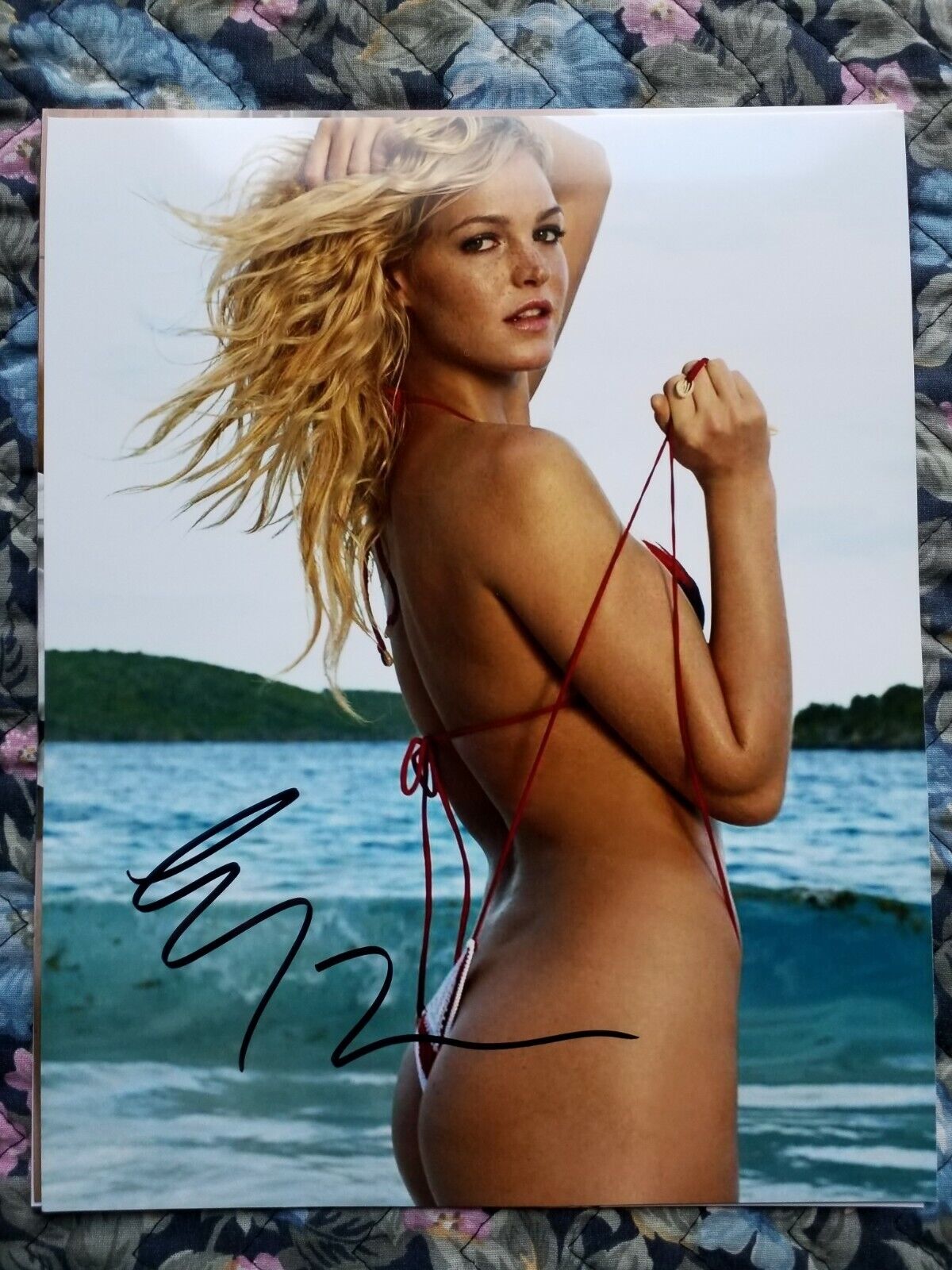 Autographed Erin Heatherton Authentic Signed 8 x 10 Photo Poster painting Sexy