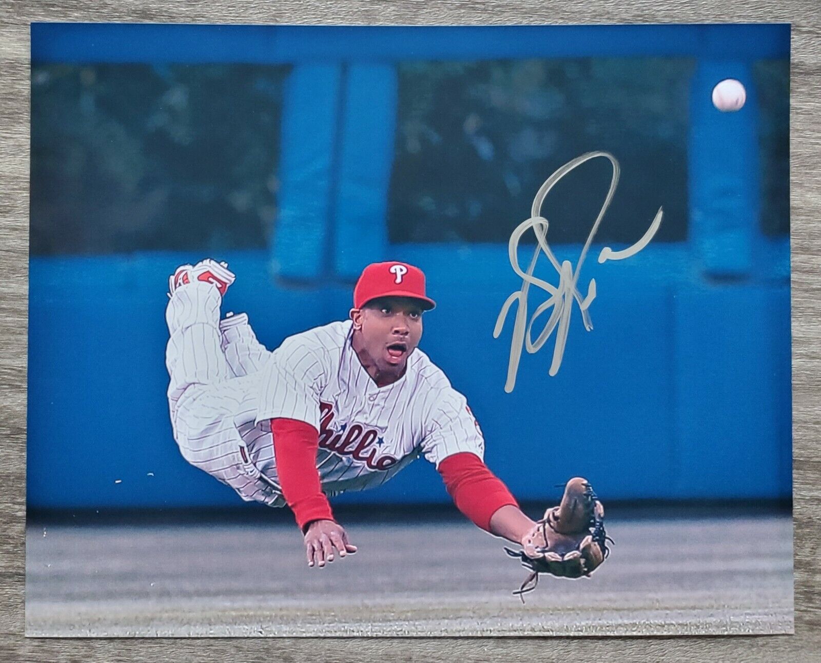 Ben Revere Signed 8x10 Photo Poster painting Philadelphia Phillies MLB RAD