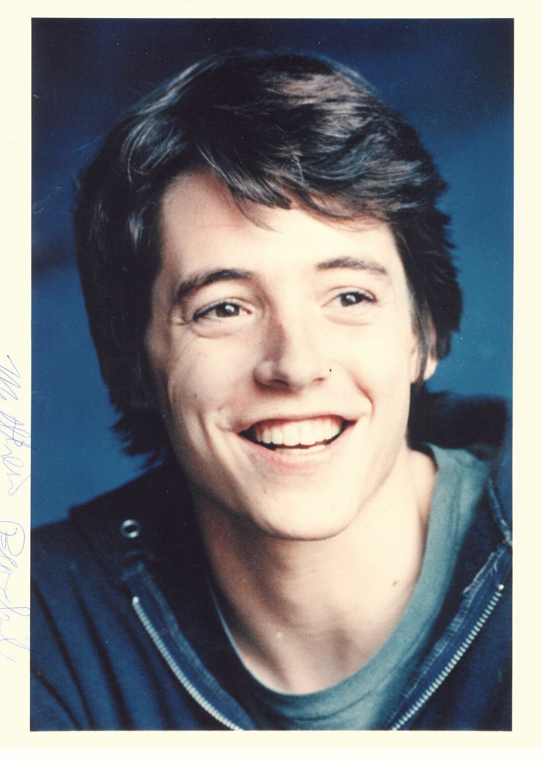 MATTHEW BRODERICK BLUE HOODIE SIGNED Photo Poster painting AUTOGRAPHED W/COA 8X10