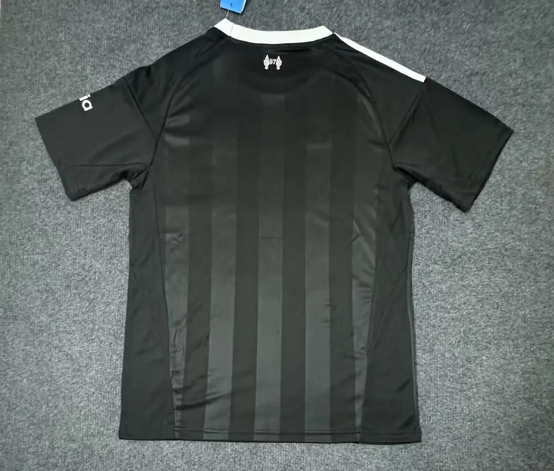 25/26 Liverpool Goalkeeper Black Football Shirt Thai Quality