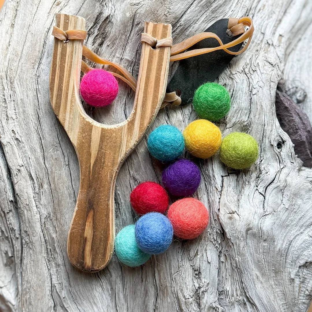 Wooden Slingshot & Felt Balls  Gulel or Catapult - Bloon Toys