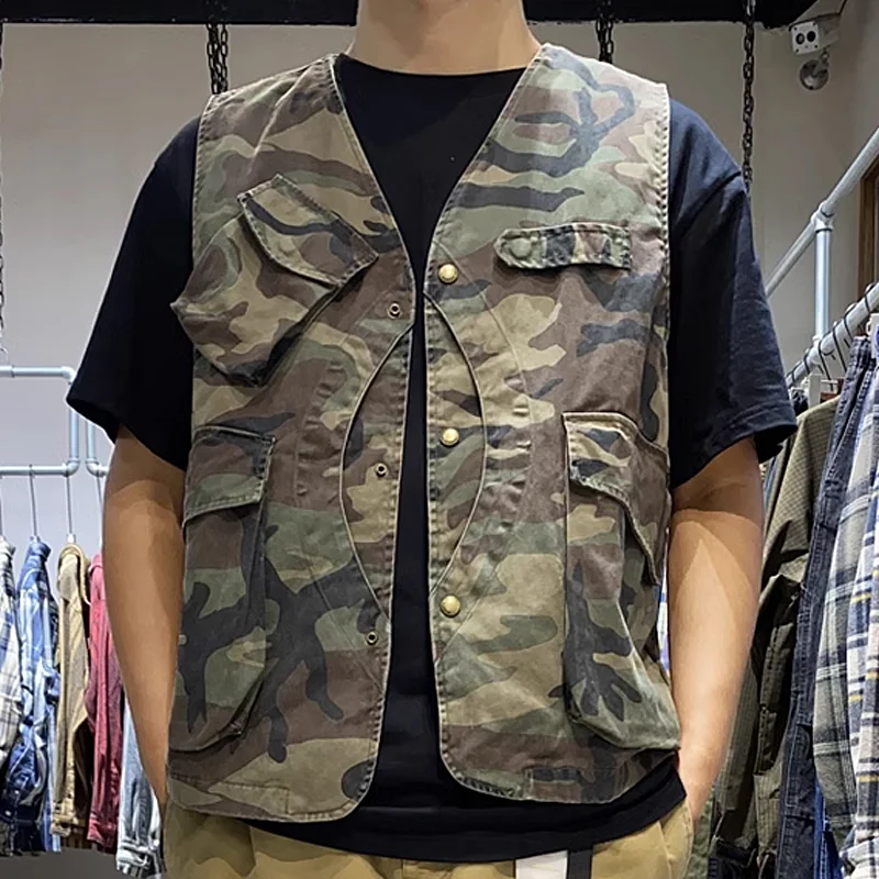 Vintage Multi-Pocket Camouflage Utility Vest