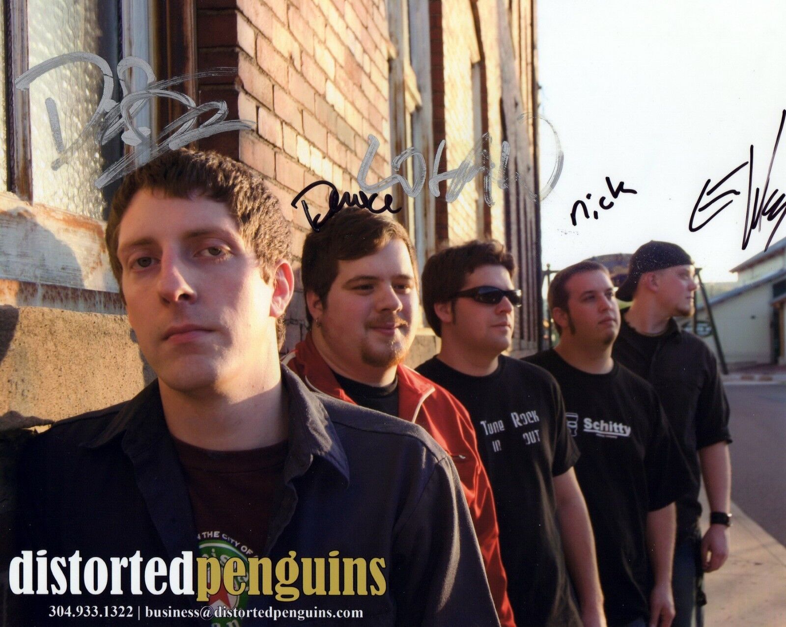 DISTORTED PENGUINS AUTOGRAPH, ROCK BAND, MUSIC