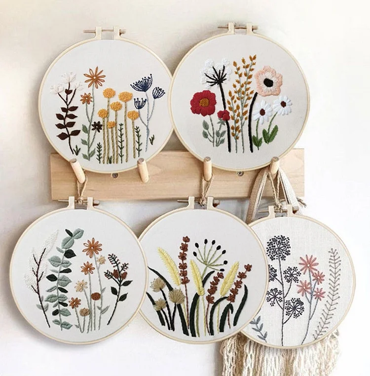 Vintage Flowers Embroidery Kit for Beginners