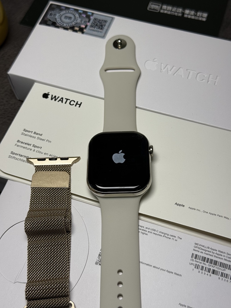 Smartwatch with Cellular SIM Card Version