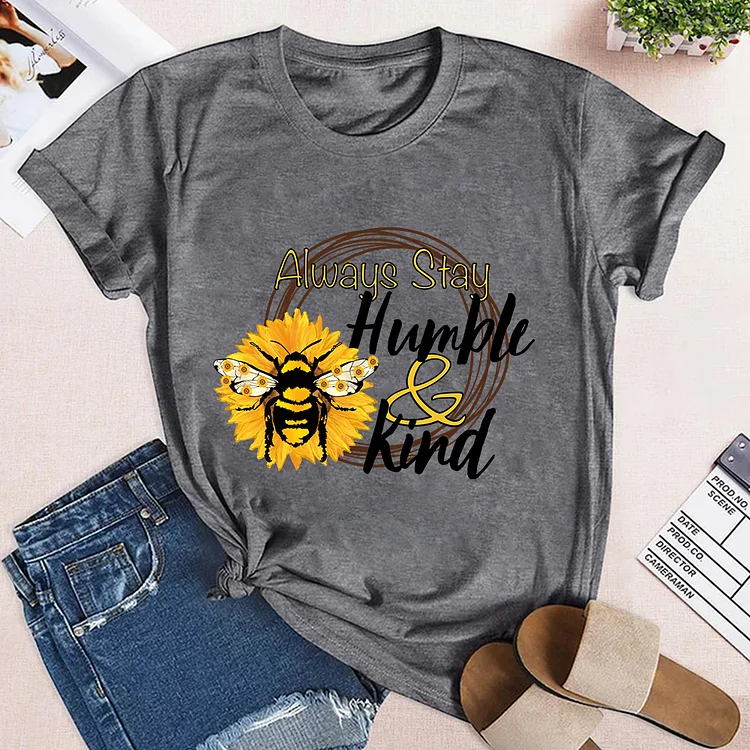 Cute Bee Leisure Pattern Neck T-shirt