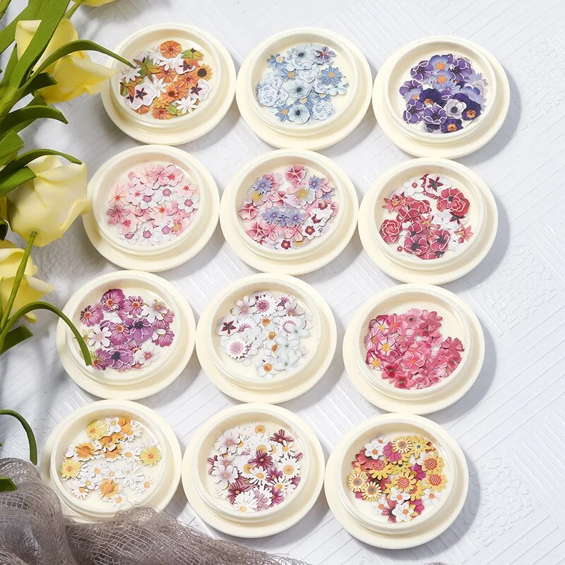 2021 New Autumn and Winter Color Flowers Wood Pulp Nail Stickers 12 Kinds of 3D Small Daisy Fashion Nail Art DIY Accessories