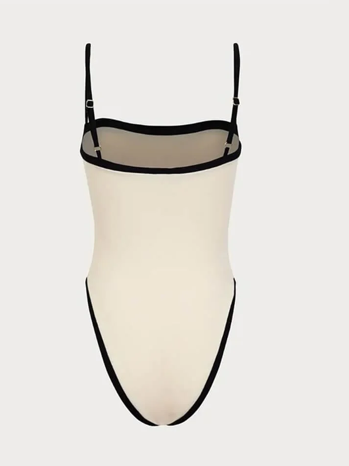 Brownm swimsuit in contrasting color