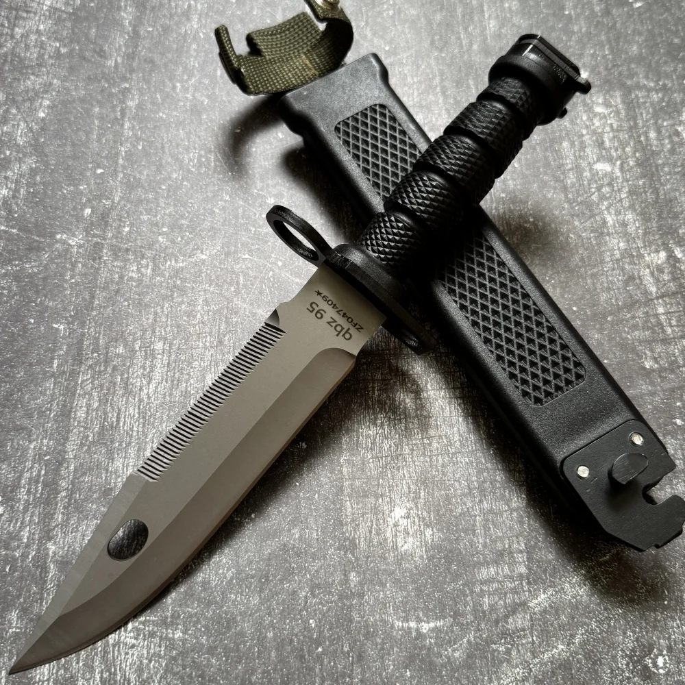 Multifunctional Outdoor Adventure Tactical Knife