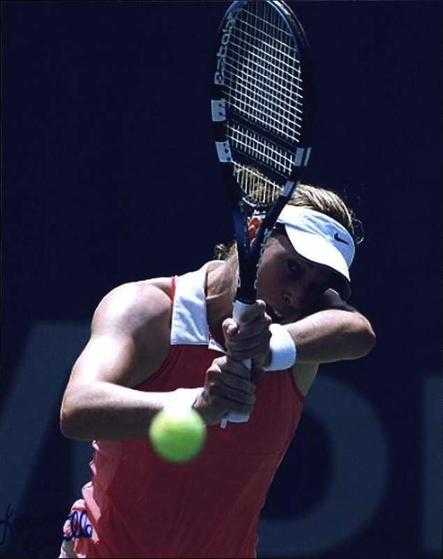 Laura Granville signed tennis 8x10 Photo Poster painting W/Certificate Autographed (A0003)