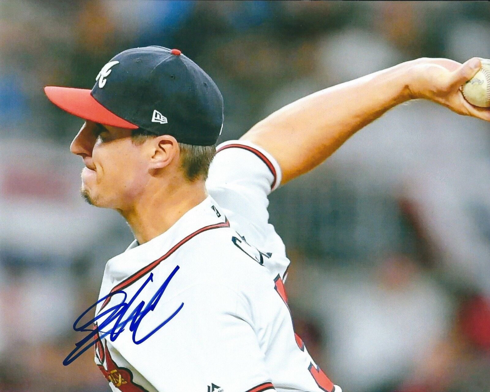 Signed 8x10 SHANE CARLE Atlanta Braves Autographed Photo Poster painting - COA