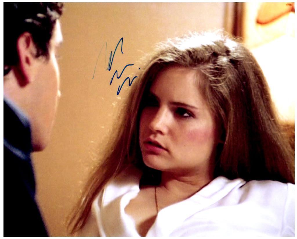 Jennifer Jason Leigh signed 8x10 autographed Photo Poster painting + COA