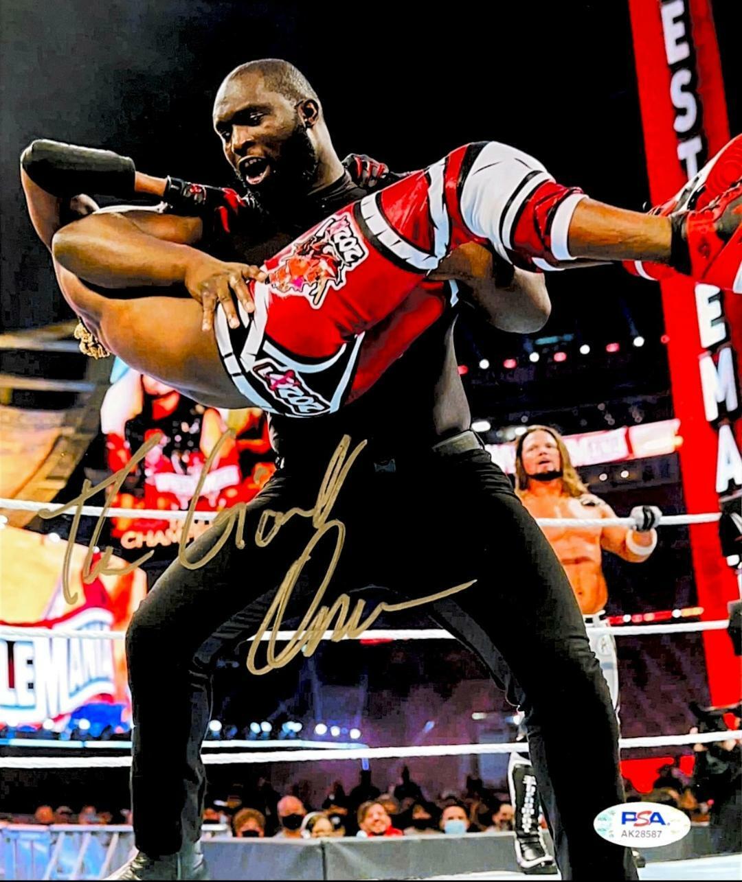 WWE THE GIANT OMOS HAND SIGNED AUTOGRAPHED 8X10 Photo Poster painting WITH PROOF AND PSA COA 28