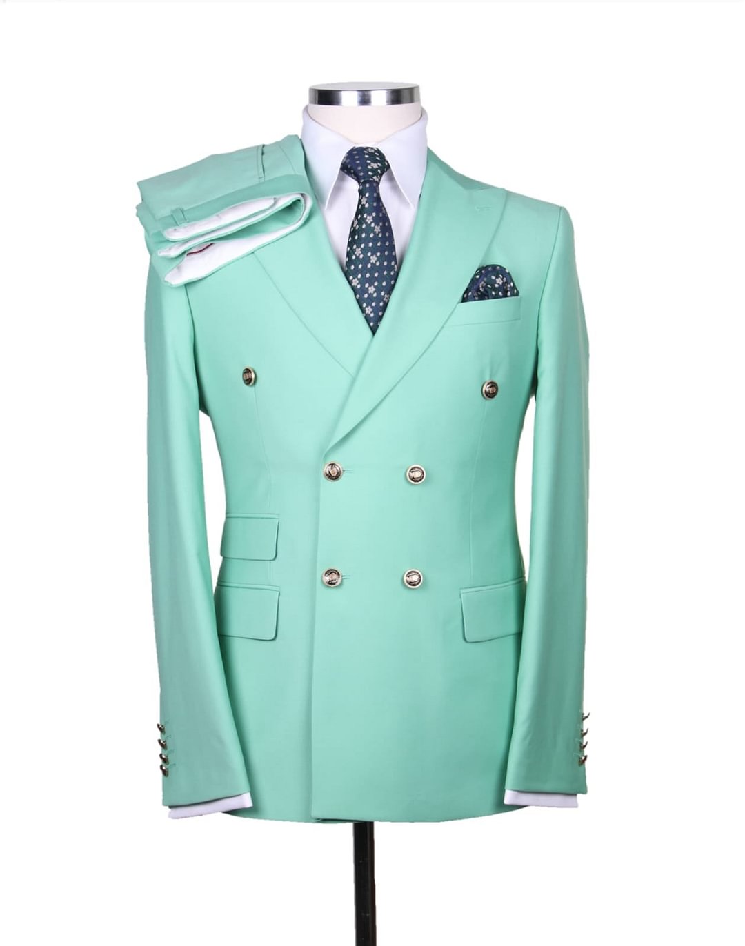 Men's mint green double breasted 2pcs suit.