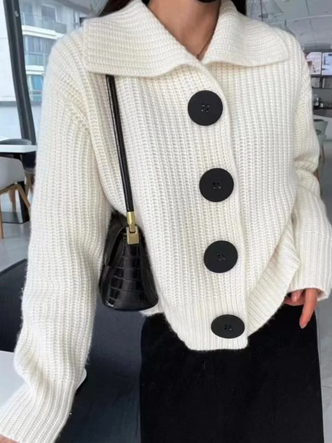 Women's Fashionable Large Lapel Large Button Design Loose Sweater Jacket