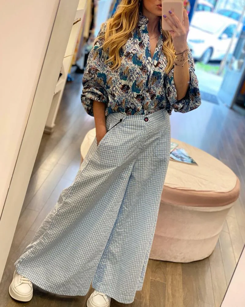 Stylish Two-Piece Set of Printed Shirt & Checked Wide-Leg Pants