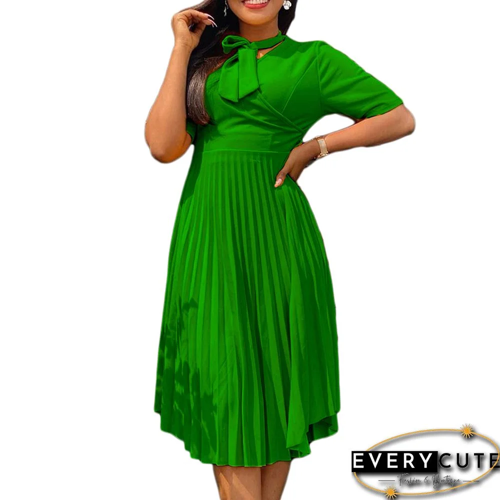 Green V-Neck Lace Up Pleated Plus Size Dress