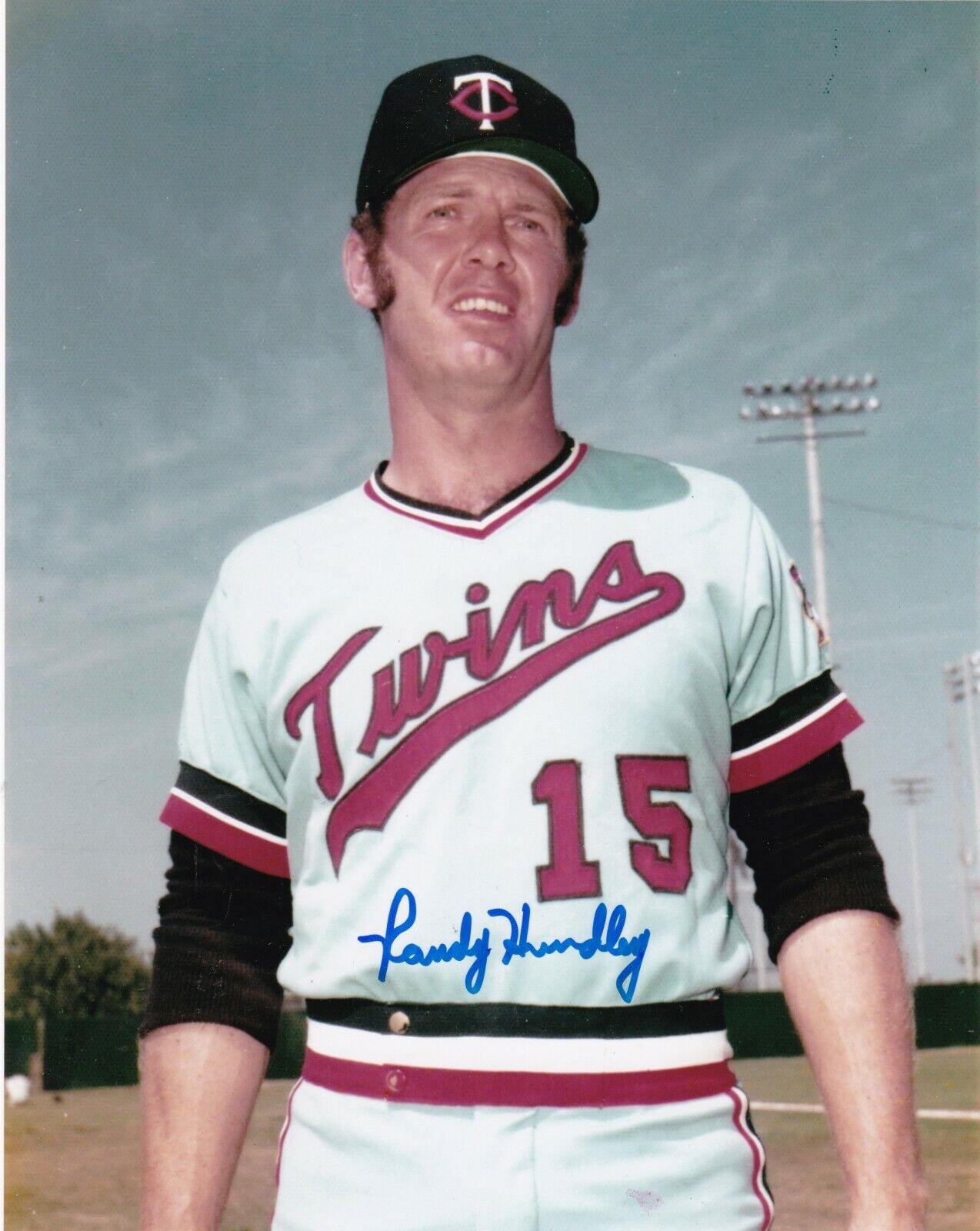 RANDY HUNDLEY MINNESOTA TWINS ACTION SIGNED 8x10