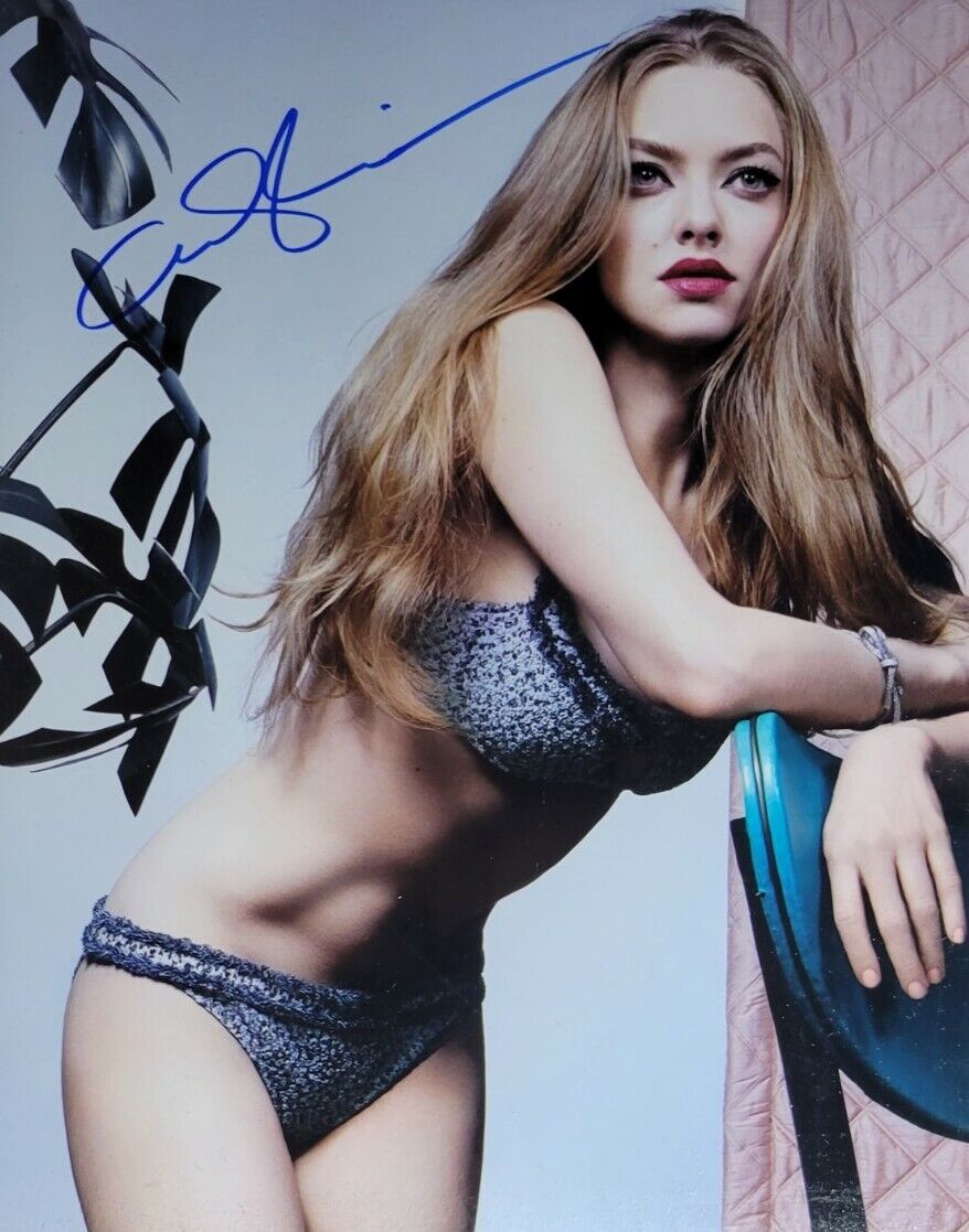 Amanda Seyfried Authentic Autographed 8x10 Photo Poster painting w/ COA