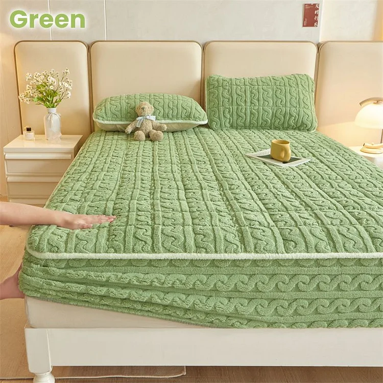 Nice Gift! Warm Comfortable Mattress Cover（Three-piece set (1*mattress+2*pillow)）