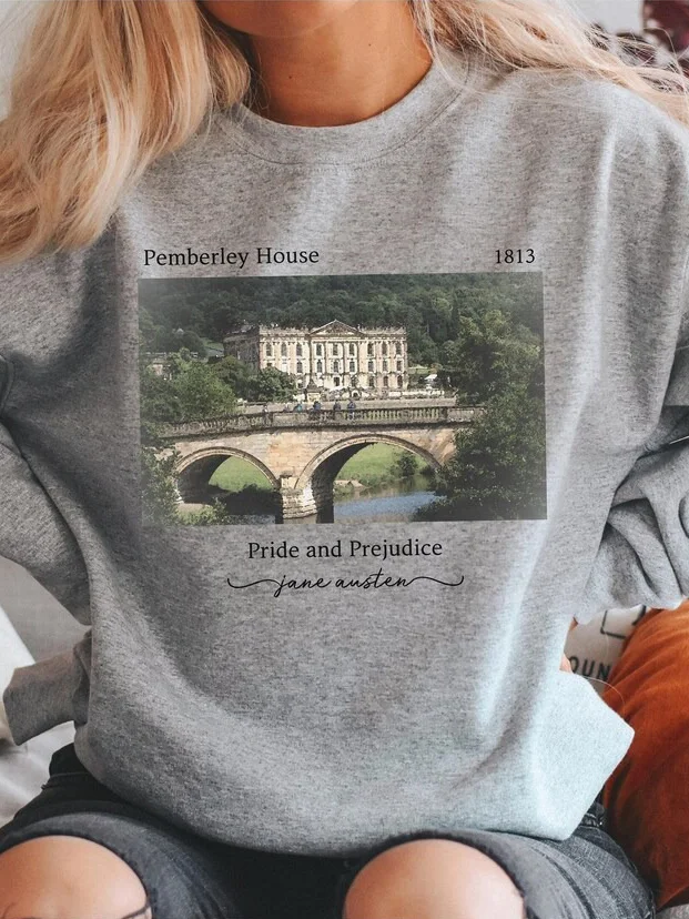 Unisex Vintage Pemberley Pride And Prejudice Sweatshirt / DarkAcademias /Darkacademias
